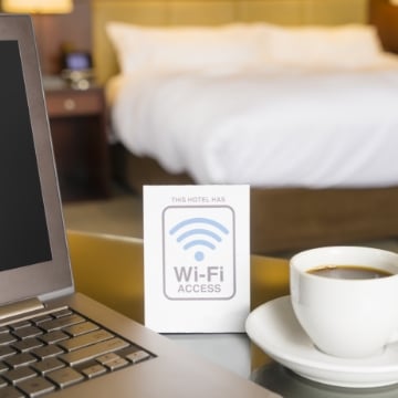 Does Comfort Inn & Suites Geneva offer free Wi-Fi?